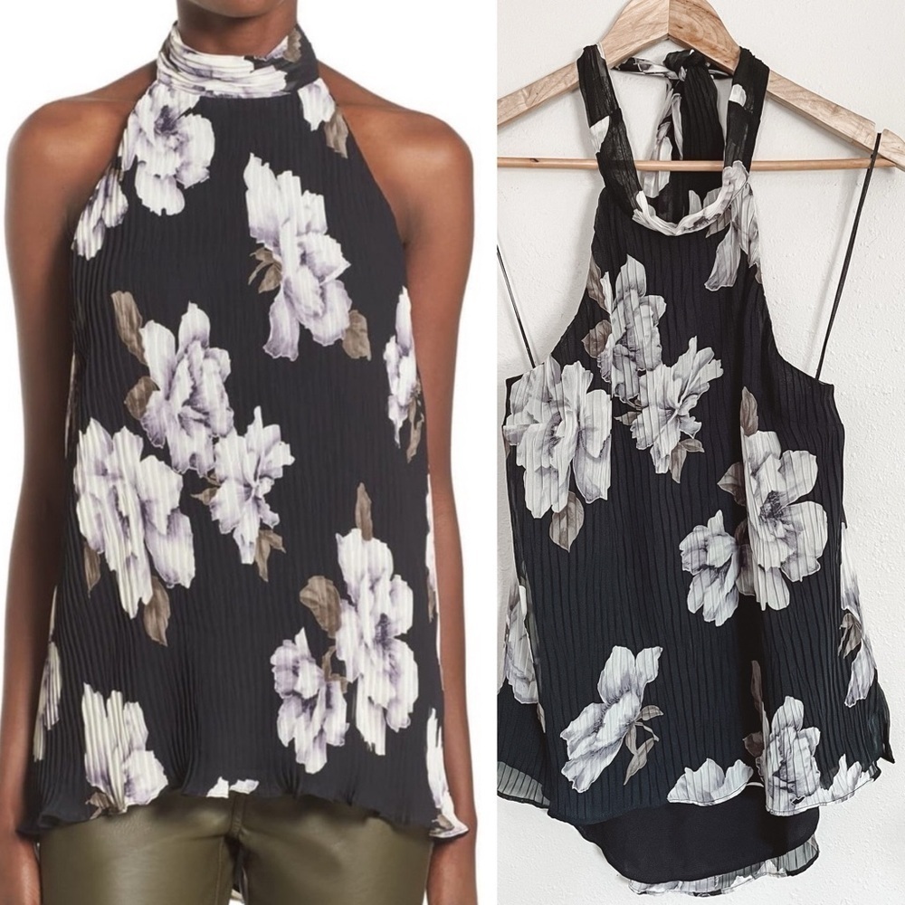 ASTR the Label Floral Crinkle Halter‎ Romantic Sleeveless Top
